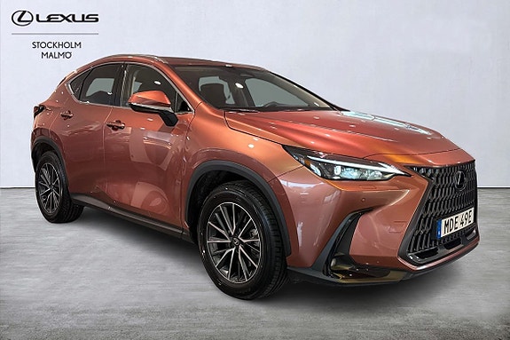 Lexus NX450h+ 17 of 27