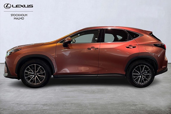 Lexus NX450h+ 3 of 27