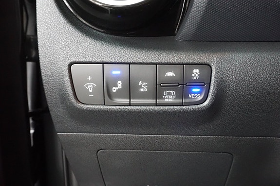 Hyundai Kona 19 of 24