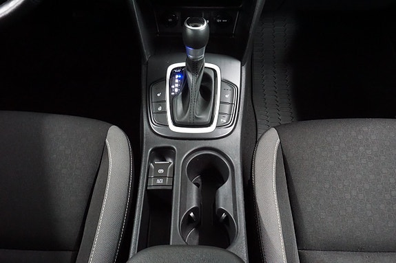 Hyundai Kona 18 of 24