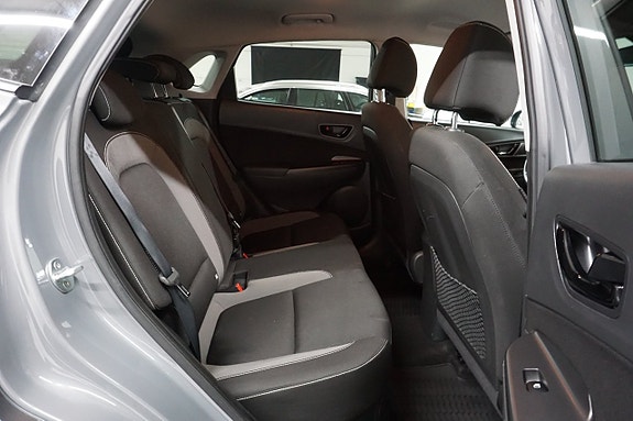 Hyundai Kona 11 of 24