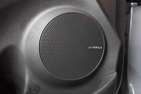 Hyundai Kona 21 of 24