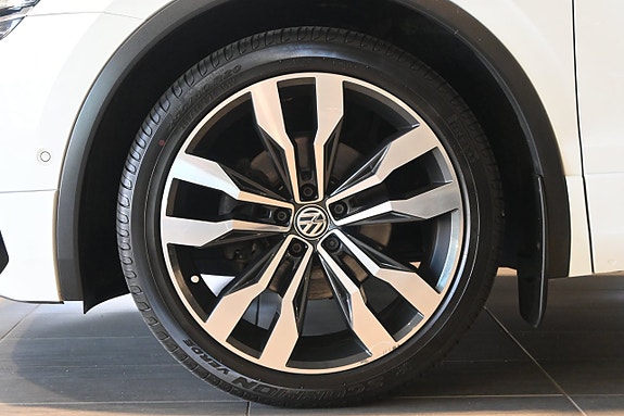 Volkswagen Tiguan 6 of 24