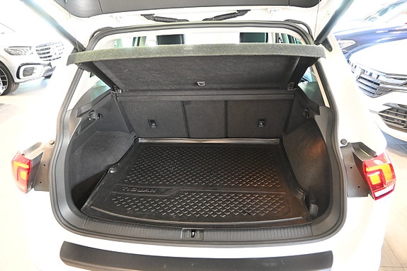 Volkswagen Tiguan 14 of 24