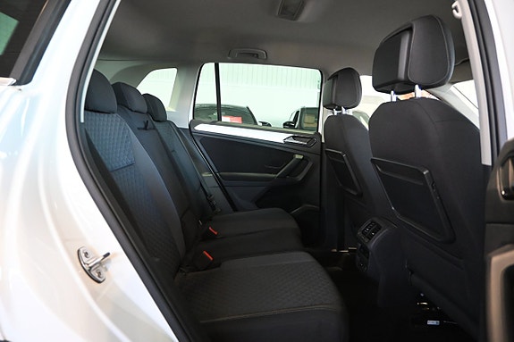 Volkswagen Tiguan 13 of 24