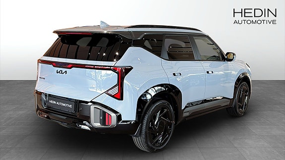 Kia Seltos 2 of 13