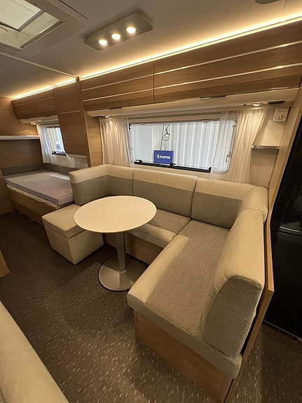 Adria ADORA 613 HT 7 of 16