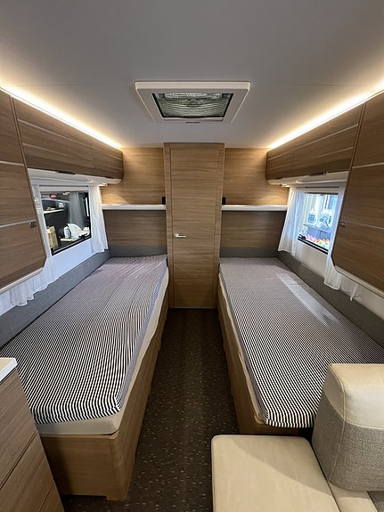 Adria ADORA 613 HT 10 of 16