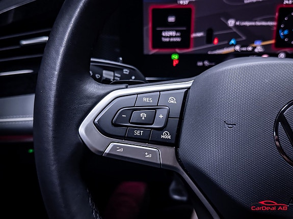 Volkswagen Passat 20 of 30