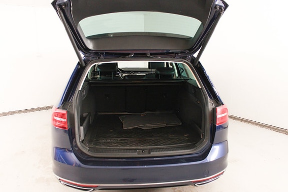 Volkswagen Passat 23 of 23