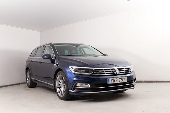 Volkswagen Passat 2 of 5