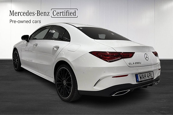 Mercedes-Benz CLA250 e 3 of 5