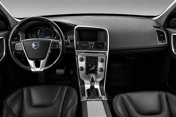 Volvo XC60 12 of 15