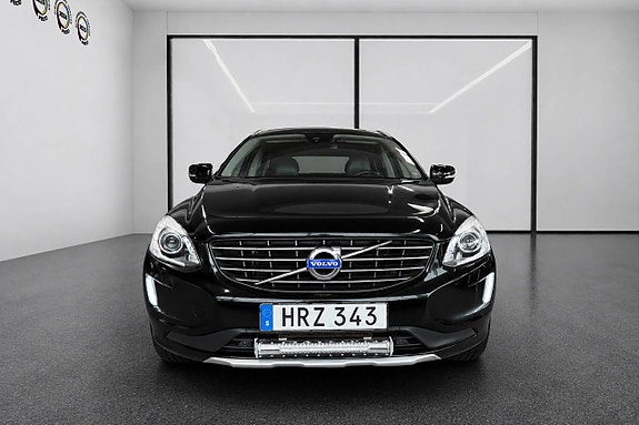 Volvo XC60 5 of 15