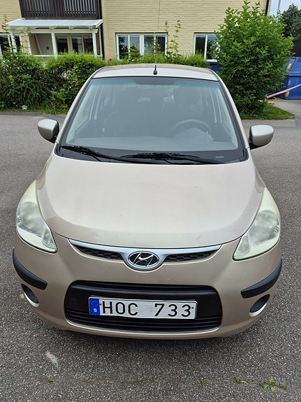 Hyundai i10 4 of 15