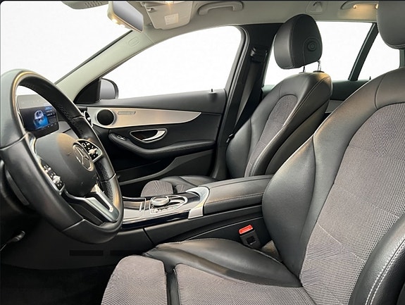 Mercedes-Benz C200 7 of 11