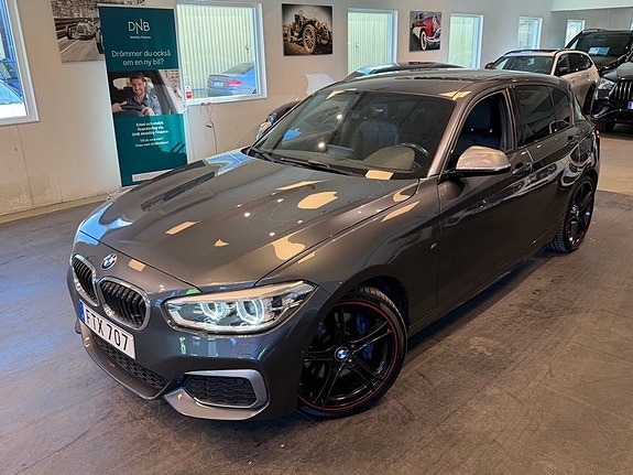BMW M140i 2 of 5