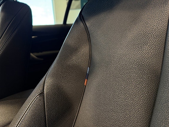 BMW M140i 18 of 28