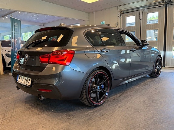 BMW M140i 4 of 5