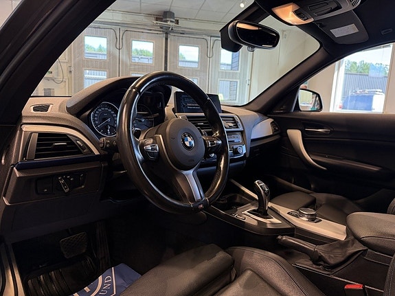 BMW M140i 7 of 28