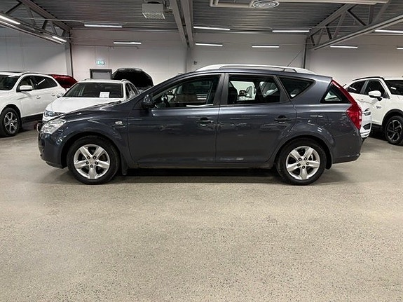 Kia Ceed 2 of 5