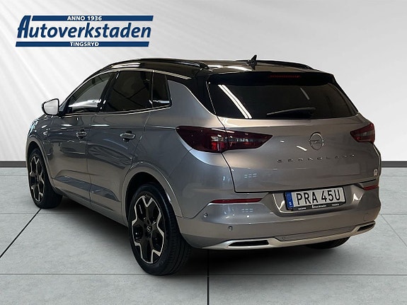 Opel Grandland 2 of 5