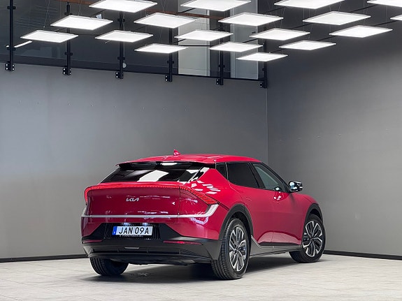 Kia EV6 2 of 5