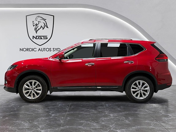Nissan X-Trail 2 of 5