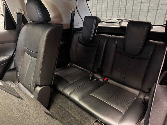 Nissan X-Trail 15 of 25