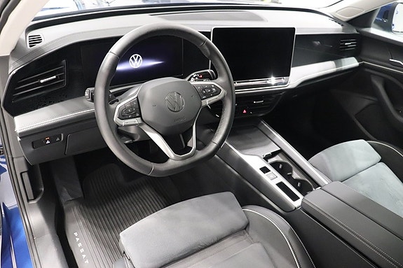 Volkswagen Passat 9 of 11