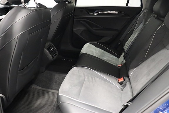 Volkswagen Passat 8 of 11