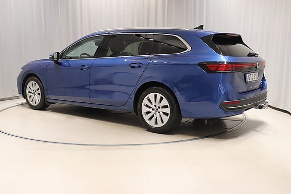 Volkswagen Passat 6 of 11