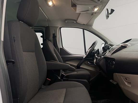 Ford Custom Tourneo 26 of 30