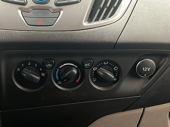 Ford Custom Tourneo 23 of 30