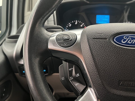 Ford Custom Tourneo 18 of 30