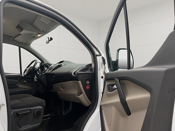 Ford Custom Tourneo 27 of 30