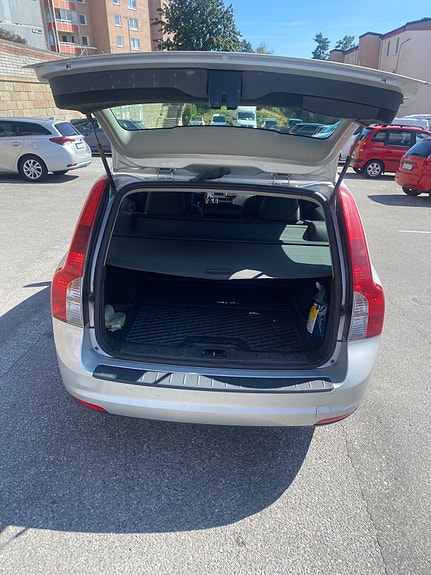 Volvo V50 9 of 15