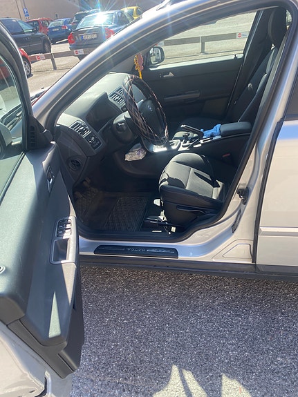 Volvo V50 7 of 15