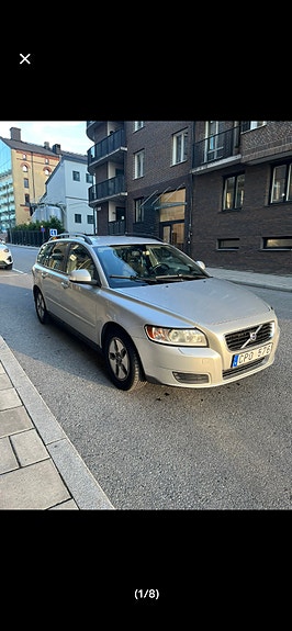 Volvo V50 2 of 5