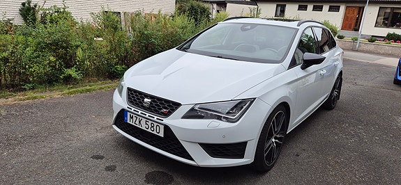 Seat Leon 2 of 5