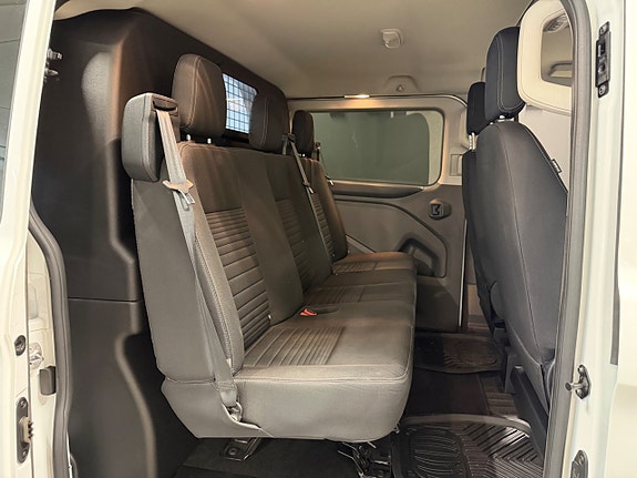 Ford Transit Custom 10 of 19
