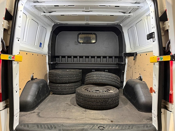 Ford Transit Custom 6 of 19