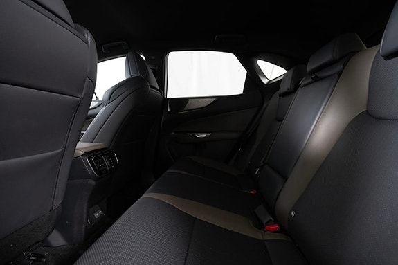 Lexus NX450h+ 17 of 29