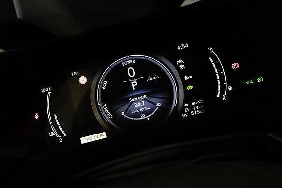 Lexus NX450h+ 19 of 29