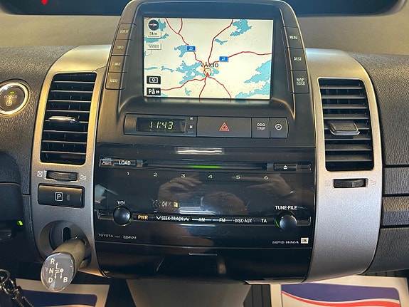 Toyota Prius 15 of 18