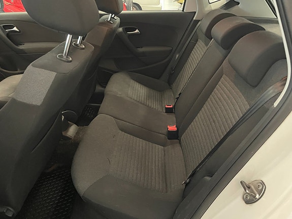 Volkswagen Polo 12 of 13