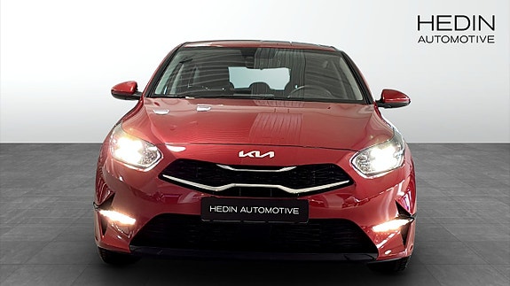 Kia Ceed 8 of 12