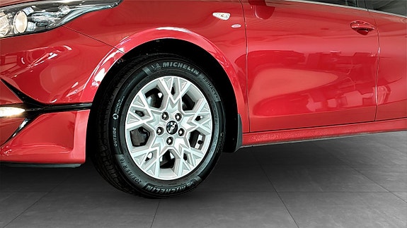 Kia Ceed 9 of 12