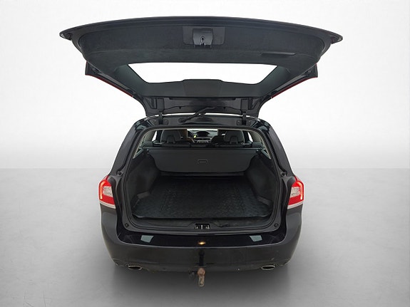 Volvo V70 10 of 30