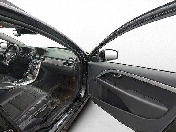Volvo V70 26 of 30
